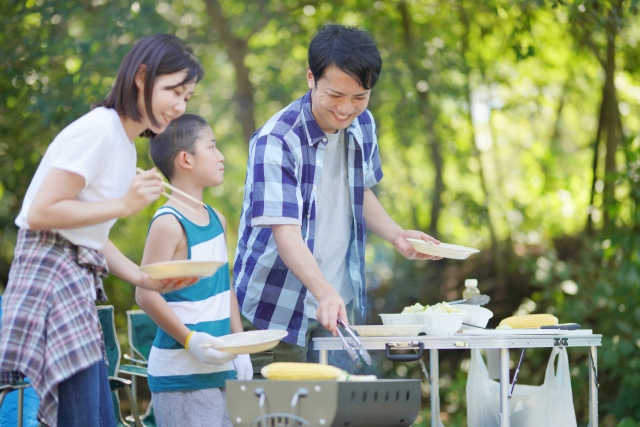 Head to Hario Beach Walk in Sasebo this summer! A child-focused glamping experience perfect for families of mom-friends or relatives to enjoy together.Family Glamping.