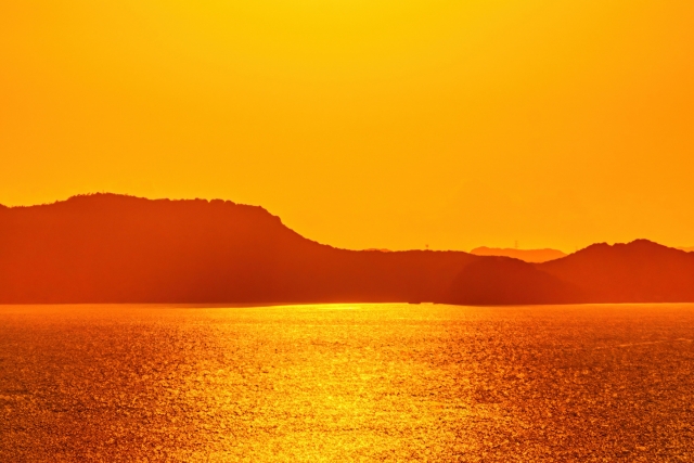 Autumn Glamping in Sasebo: Savor local ingredients and the flavors of autumn by the sea in Hario. Cheese fondue. Chocolate fondue. Hario Beach Walk.